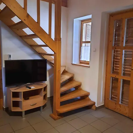 8 Balatonberény