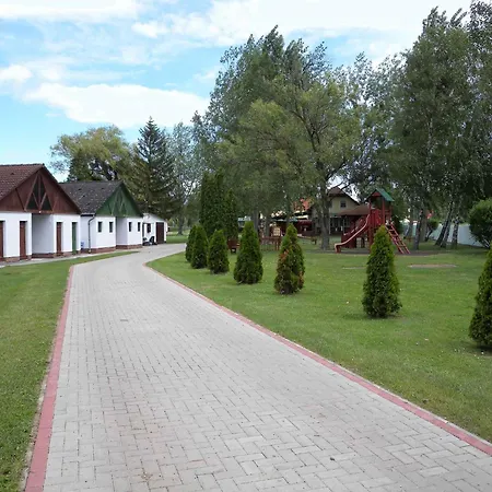 In - Balaton 18075 Сasa de vacaciones *